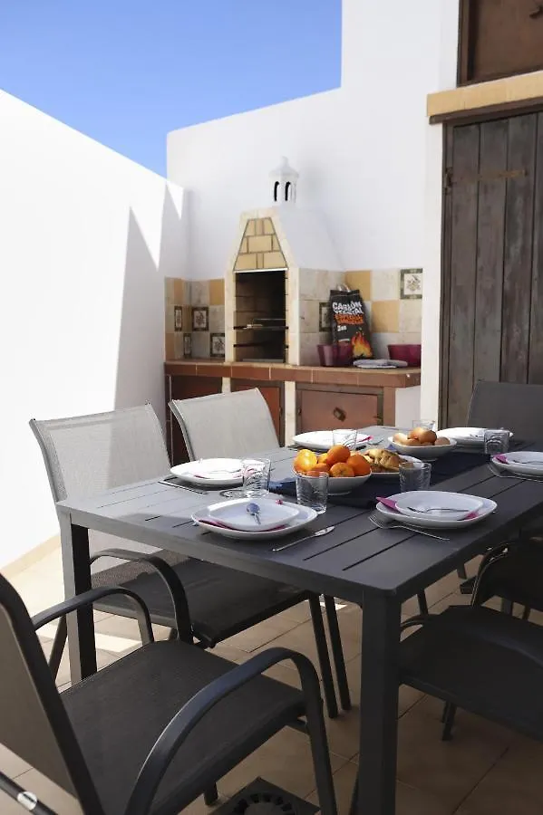 220 - Casa Hannah By Villas Now Ltd Playa Blanca